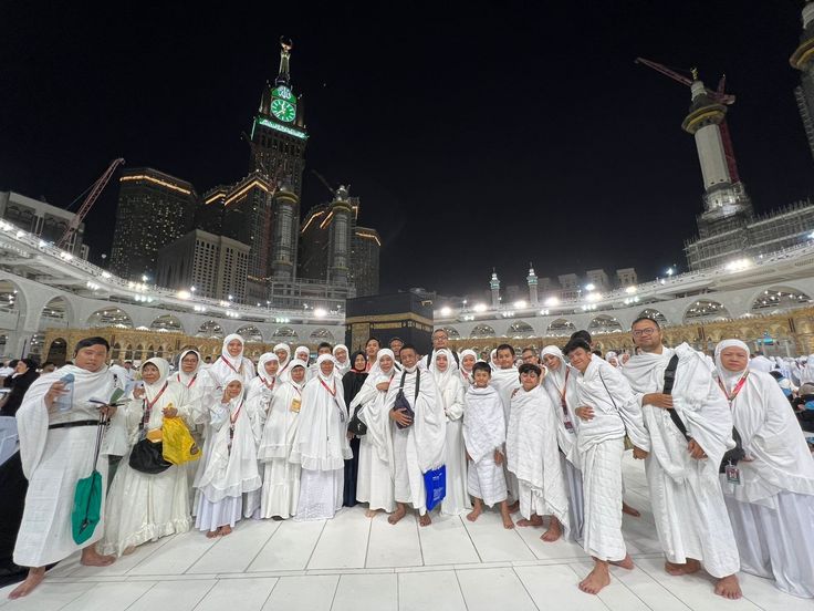 melaksanakanumroh.jpg